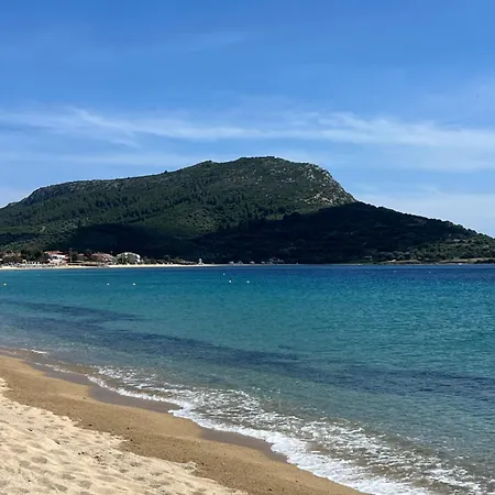 Two-storey Beachfront Maisonette Vakantiehuis Toroni