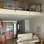 펜션 Two-storey Beachfront Maisonette