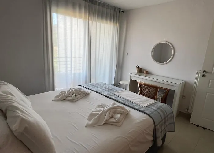 Two-storey Beachfront Maisonette *