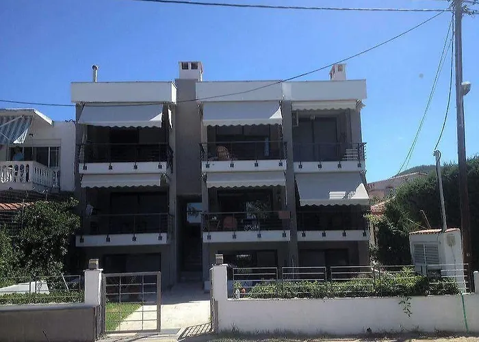 Two-storey Beachfront Maisonette Τορώνη